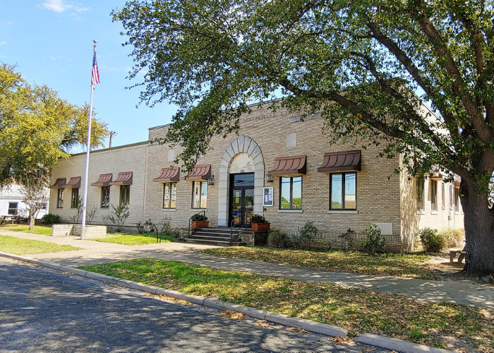 Henderson County Clint W. Murchison Memorial Library