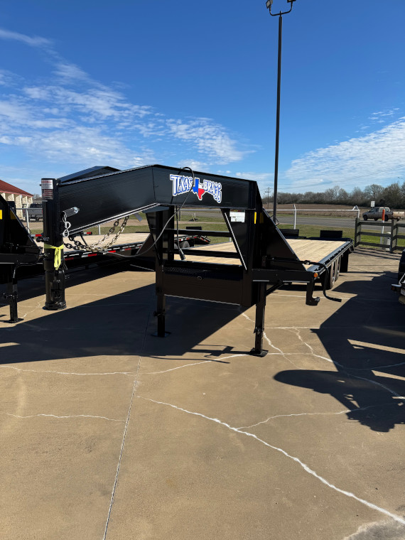 2025 Texas Bragg 20'+5' Equipment Trailer 