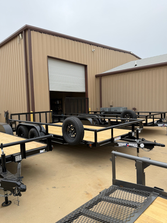 2025 Texas Bragg 16' Utility Trailer