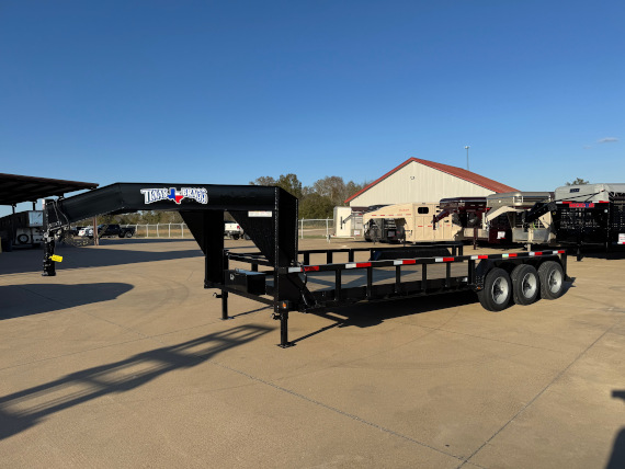 2025 Texas Bragg Tractor Hauler 