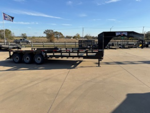 2025 Texas Bragg Tractor Hauler 