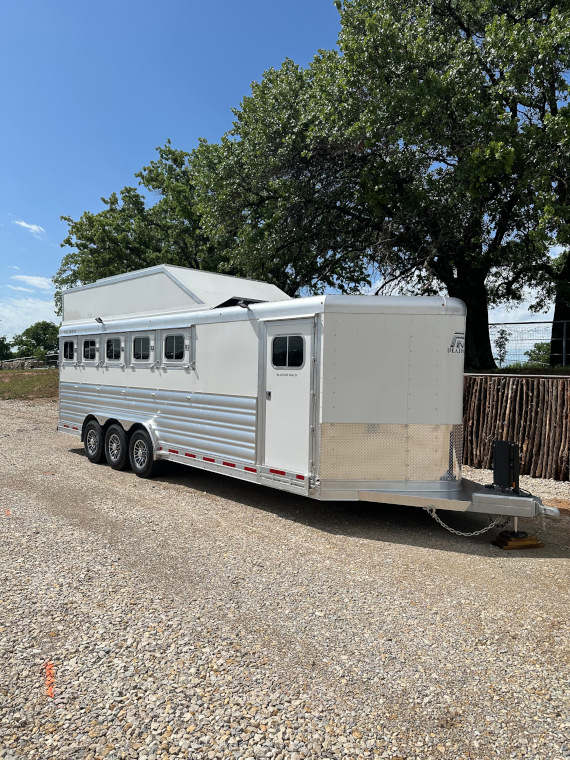 2024 Platinum Coach 5 Horse Bumper Pull Trailer 