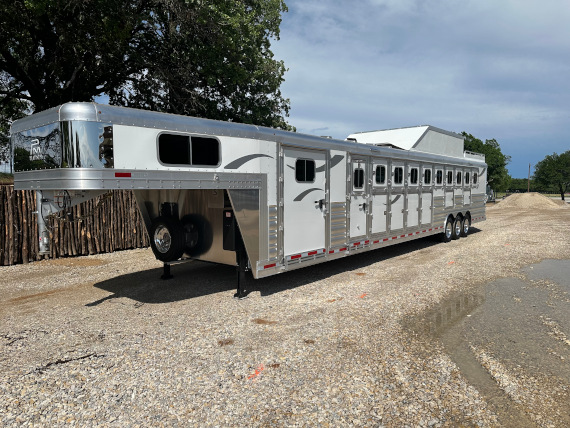 2025 Platinum 10 Horse Trainer Trailer