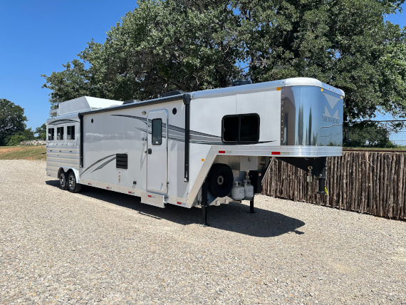 2023 Merhow 3 Horse W/14