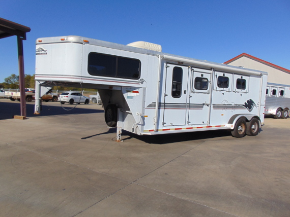 Used Horse Trailers