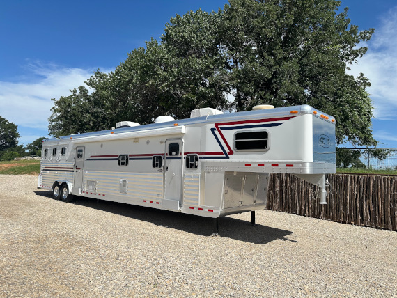 2005 4 Star 3 Horse - 22